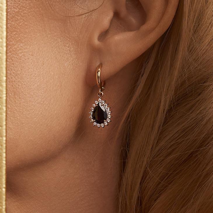 Серьги из золота с гранатами и фианитами арт. 2440998