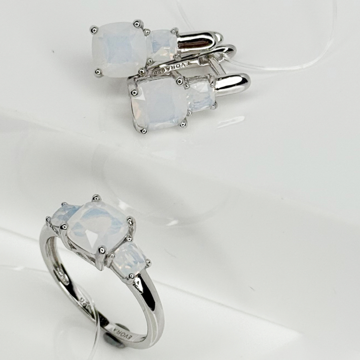 Серьги из серебра с лунным камнем арт. 655450_2